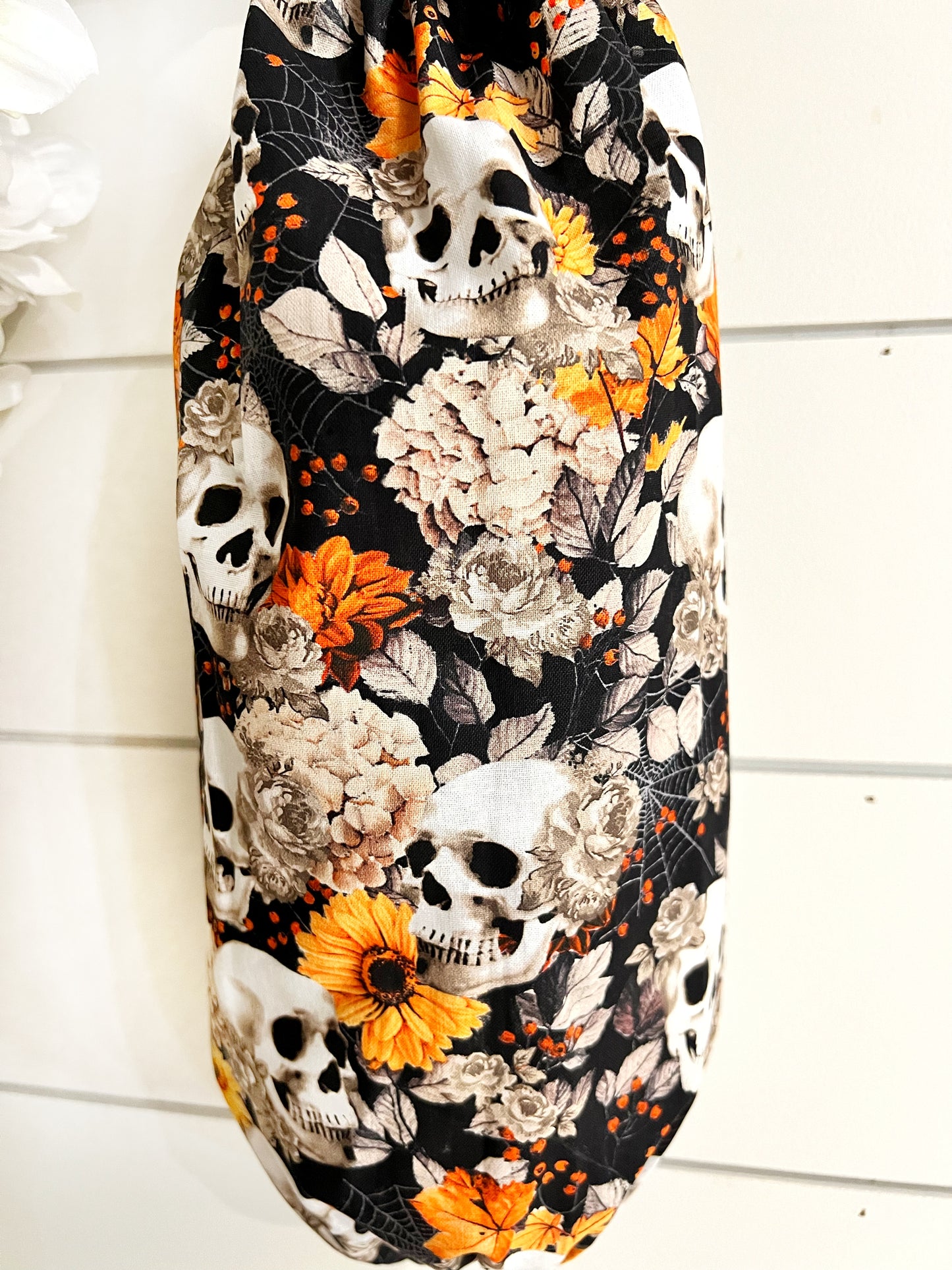 Skulls and flowers Bag Holder