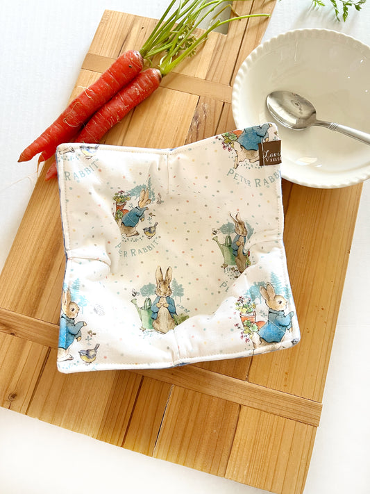 Peter Rabbit Bowl Cozy