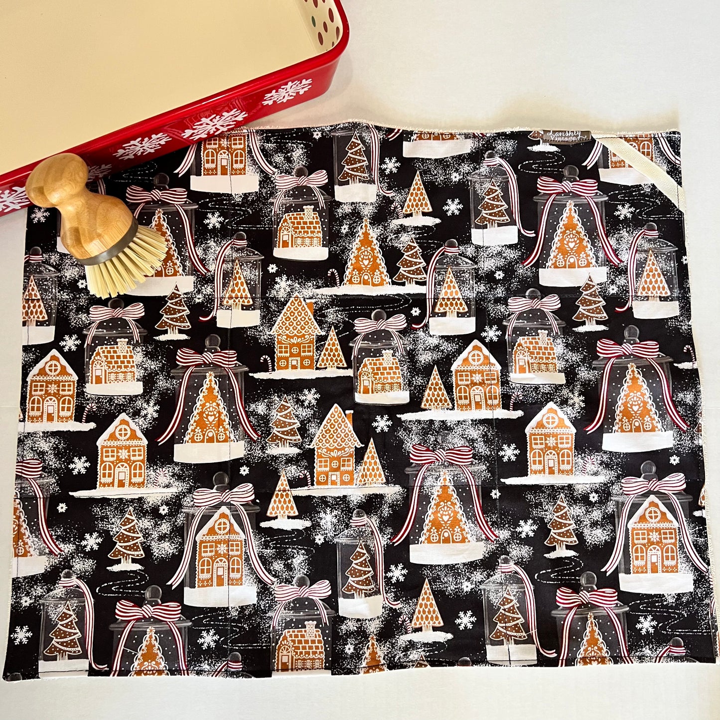 Gingerbread Houses Drying Mat