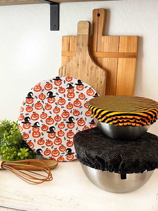 Pumpkins with hats Bowl Covers