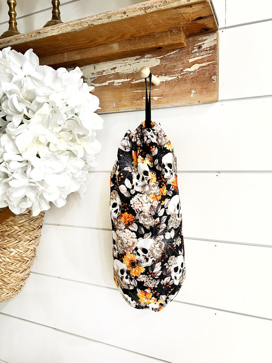 Skulls and flowers Bag Holder