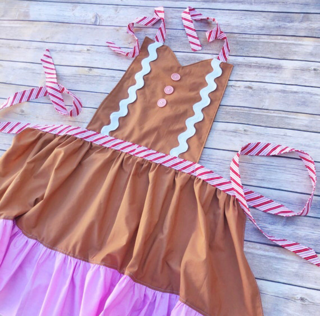 Gingerbread adult apron