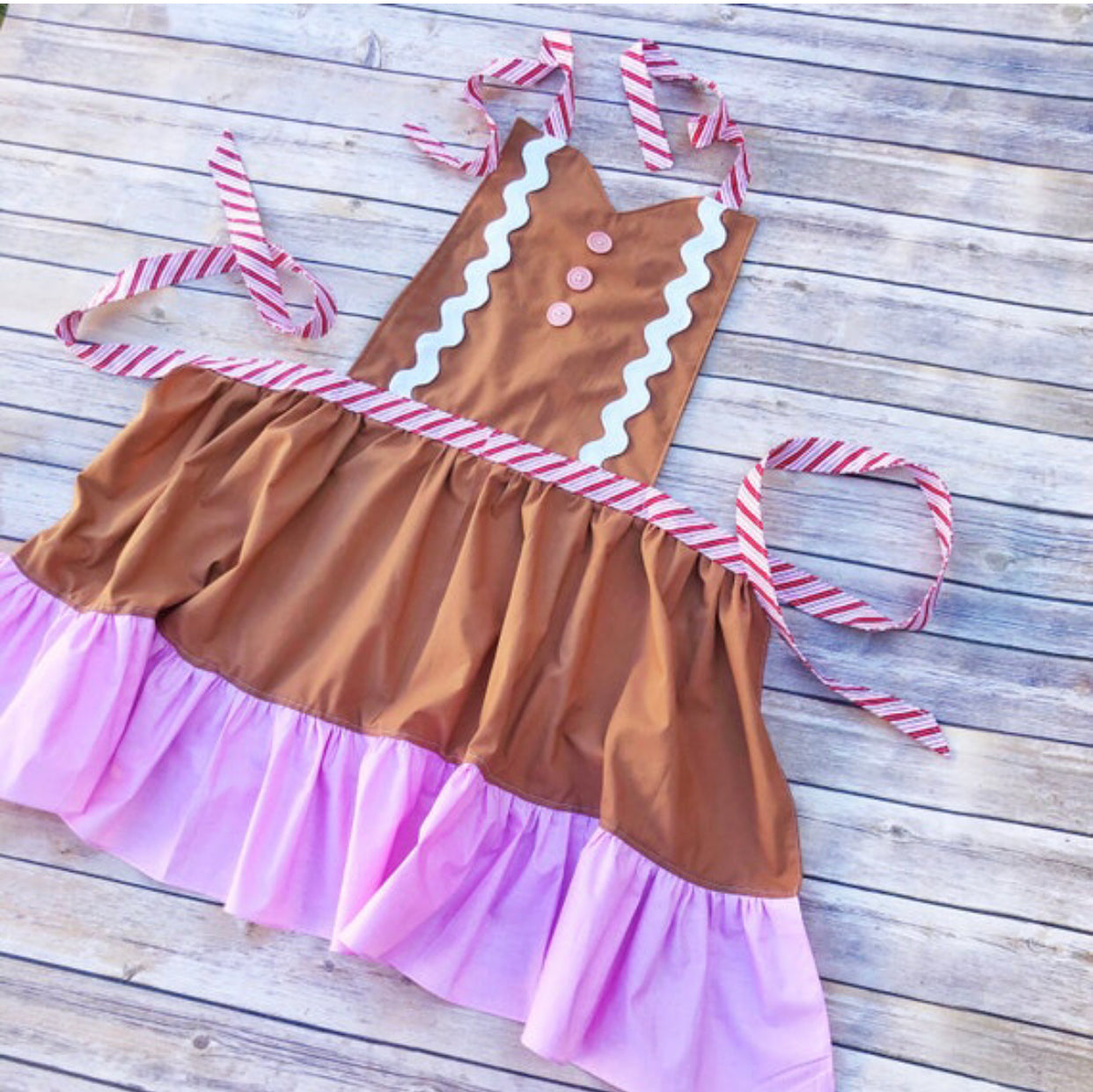 Gingerbread adult apron